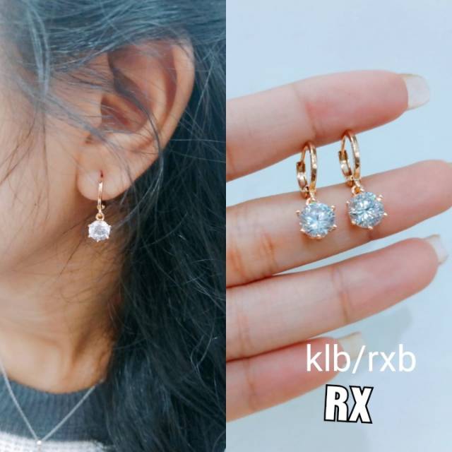 Anting mewah titanium asli beli 2 gratis 1 ,lokal bukan import, awet,tahan lama ,tidak luntur