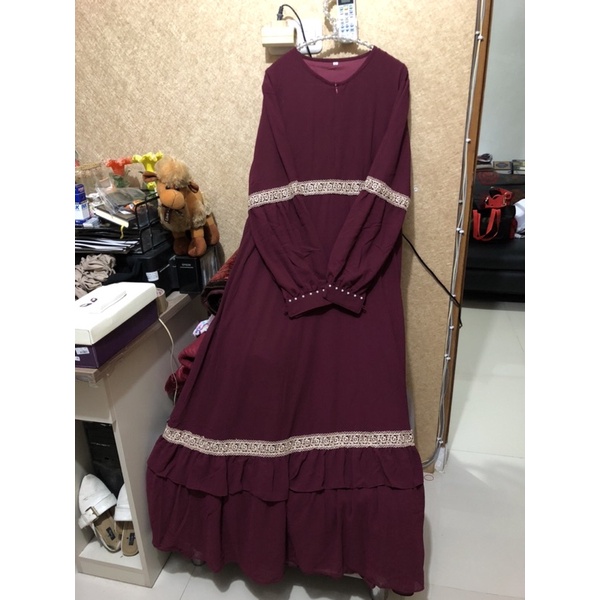 Preloved L Merah Marun Polos Gamis Syari Dress Payung Tingkat Ceruti Umrah COD Lebaran Muslim