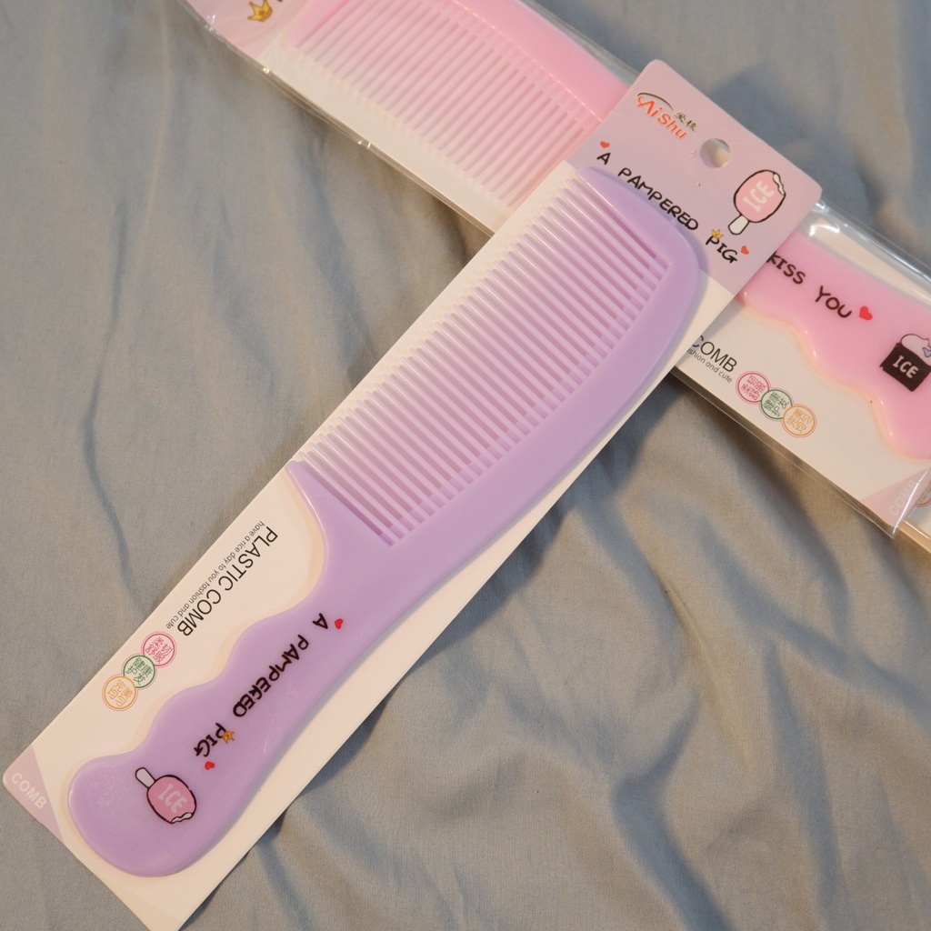 Sisir Rambut Karakter