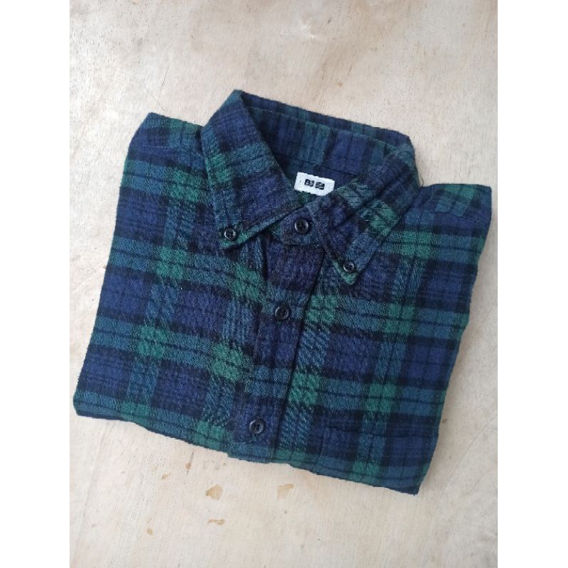 Kemeja Flannel Uniqlo S hijau kotak navy