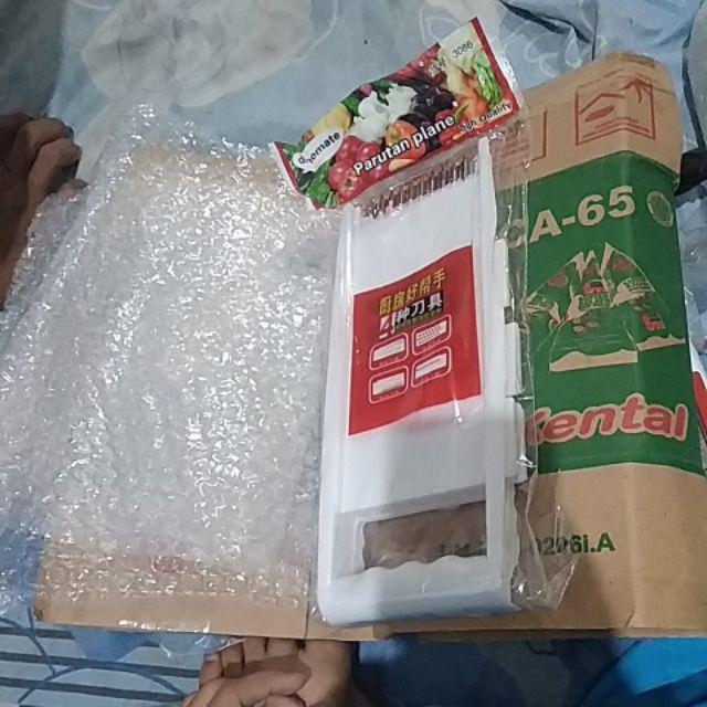 2 Pcs Parutan Serbaguna / Parutan Wortel / Parutan Kentang