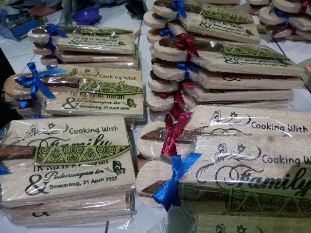 Sovenir Telnan Plus Pisau Custom Desain Size 10*20