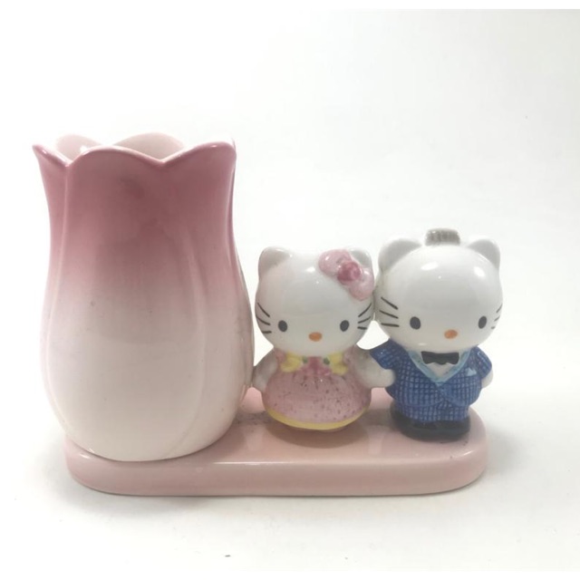 

Hello Kitty Couple Lotus Pencil Holder/Stationery Holder Import Original