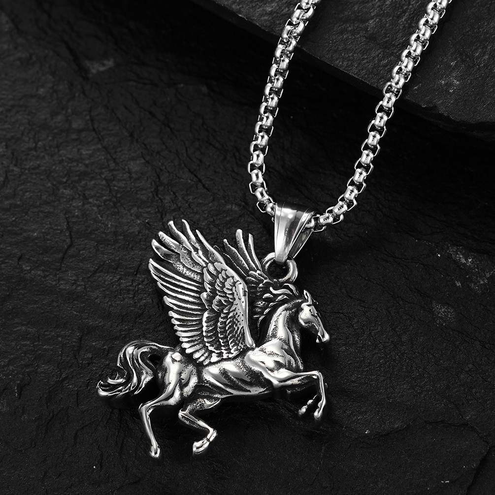 Kalung Liontin unicorn Bahan titanium steel Gaya Retro hipster Untuk Pria Dan Wanita