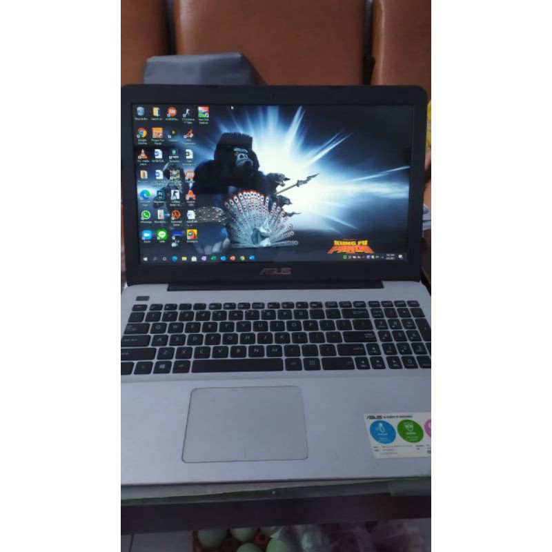 Laptop Asus X555B 15.6 Incch RAM 8GB DDR4 AMD A9 HDD 1TB