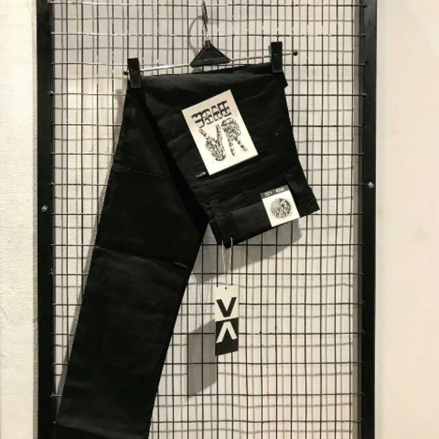 Celana Chino RVCA - 001