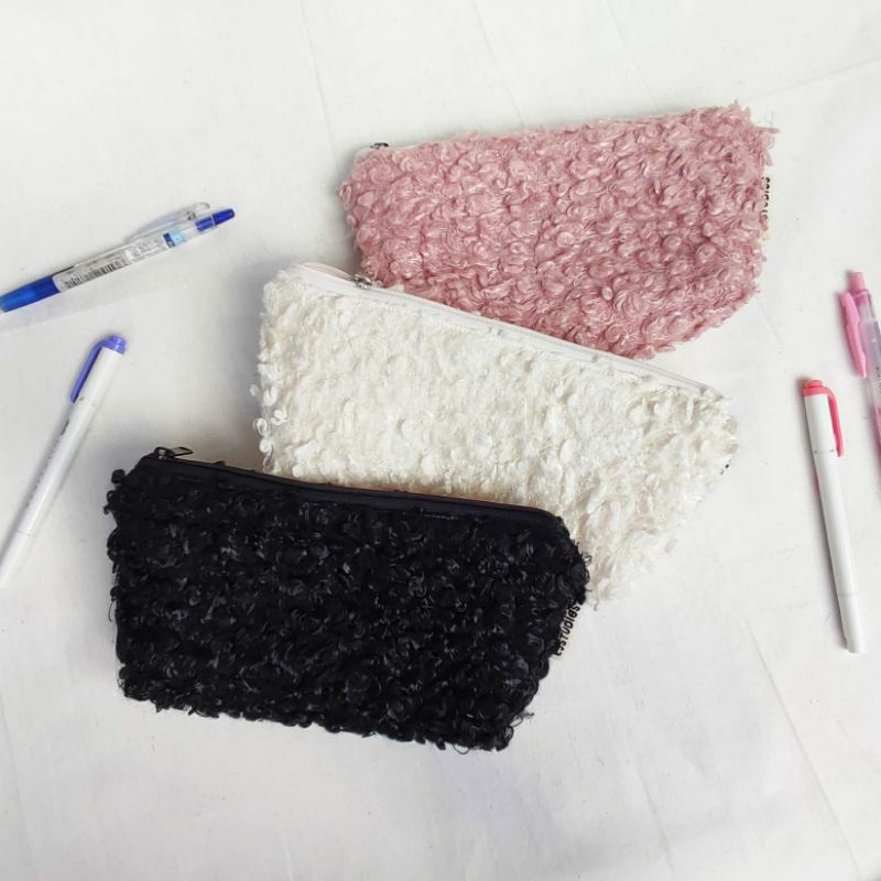 eystudios - Tempat Pensil Bulu / Fluffy Furry Pencil Case