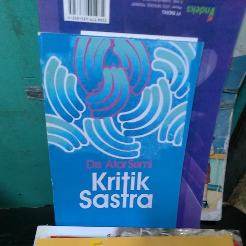 kritik sastra
