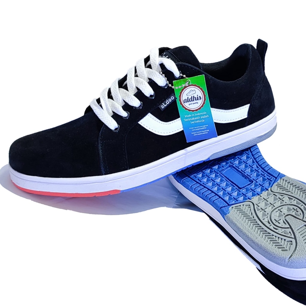 Sepatu Pria Casual Sneakers Original Kets Kasual Cowok Murah Buat Gaya AS10 Hitam Putih