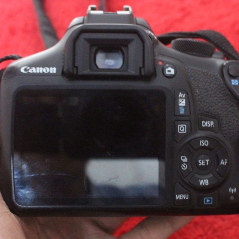 Canon 1300D bekas