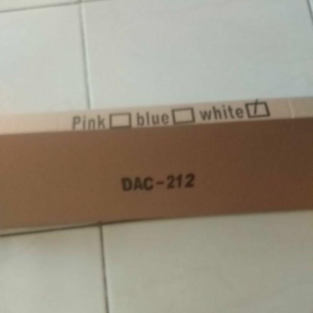 Rak Dinding Dekoratif Mini Dengan 3 Hook Untuk Pajangan