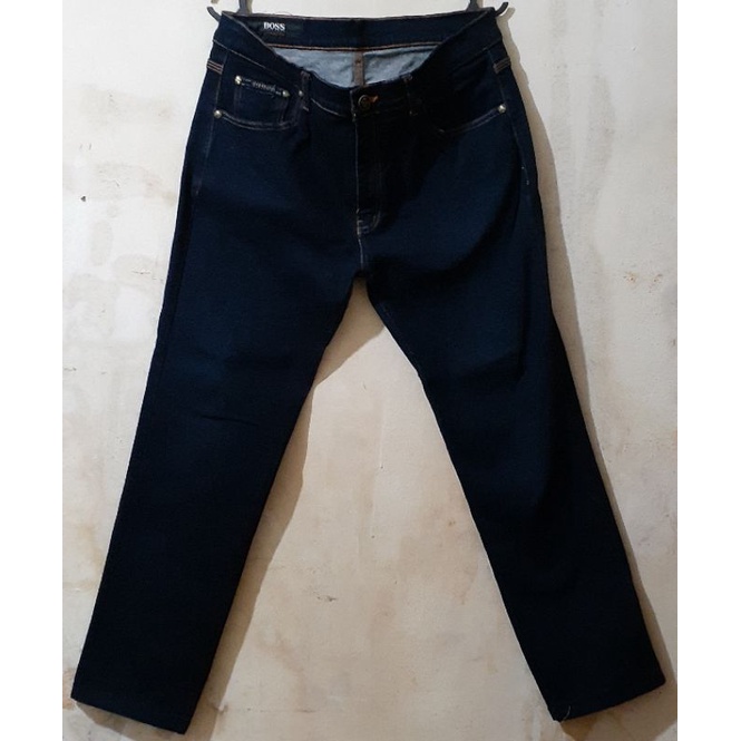 Preloved Celana Jeans hugo boss Size 38
