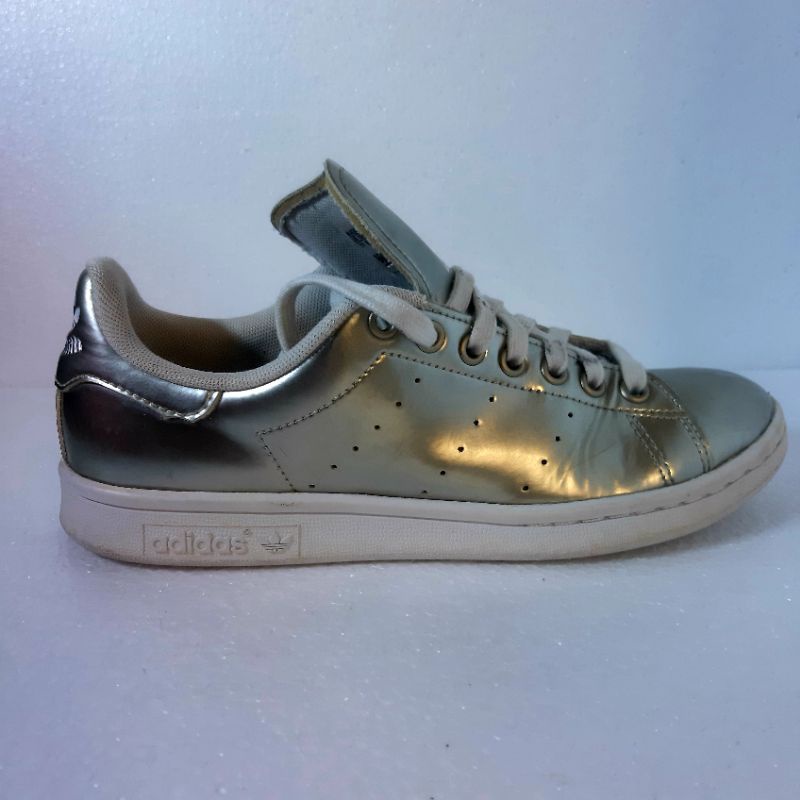 SEPATU ADIDAS AQ6804 WOMEN STAN SMITH WHITE METALLIC ORIGINAL SIZE 39 SECOND