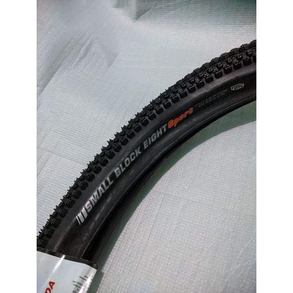 Ban luar kenda small block 275x210 Kenda small block eight
