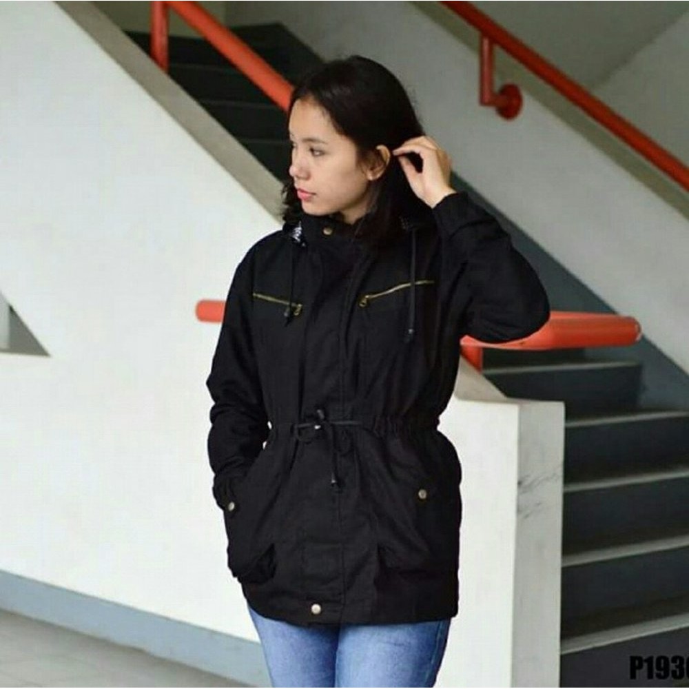 Jaket  parka kanvas hitam wanita Diskon