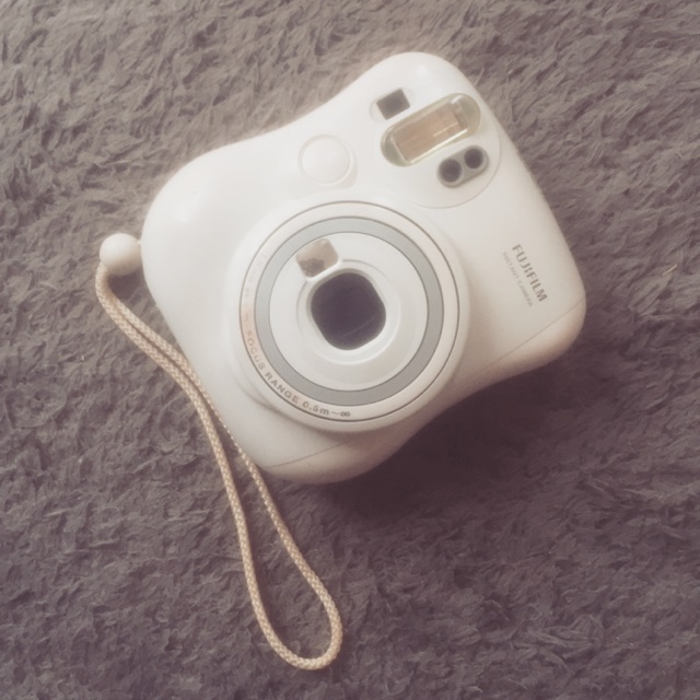FUJIFILM INSTAX 25S