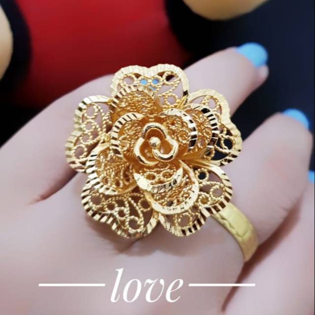 Cincin mawar terlaris