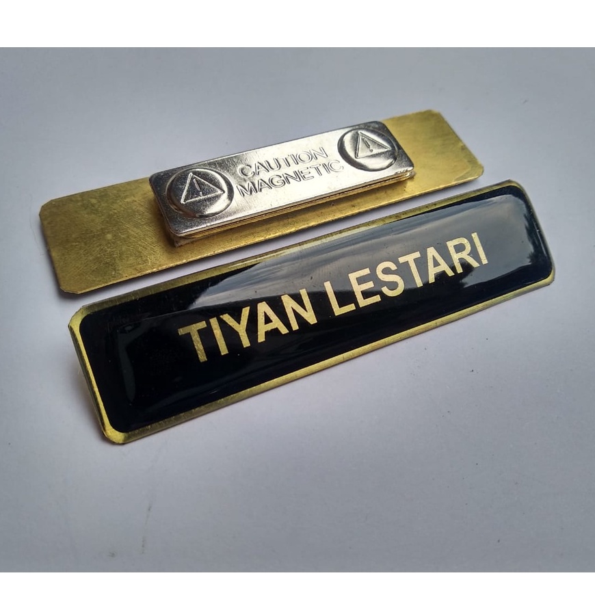 

PAPAN NAMA KUNINGAN MAGNET/NAME TAG/PIN