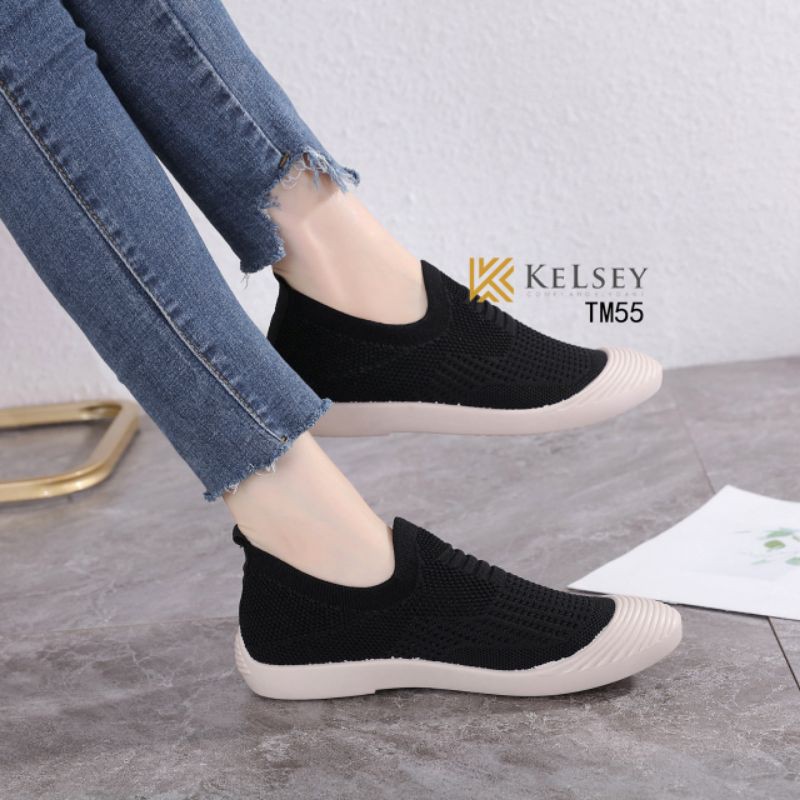 Kelsey Sepatu Slip On Wanita TM55