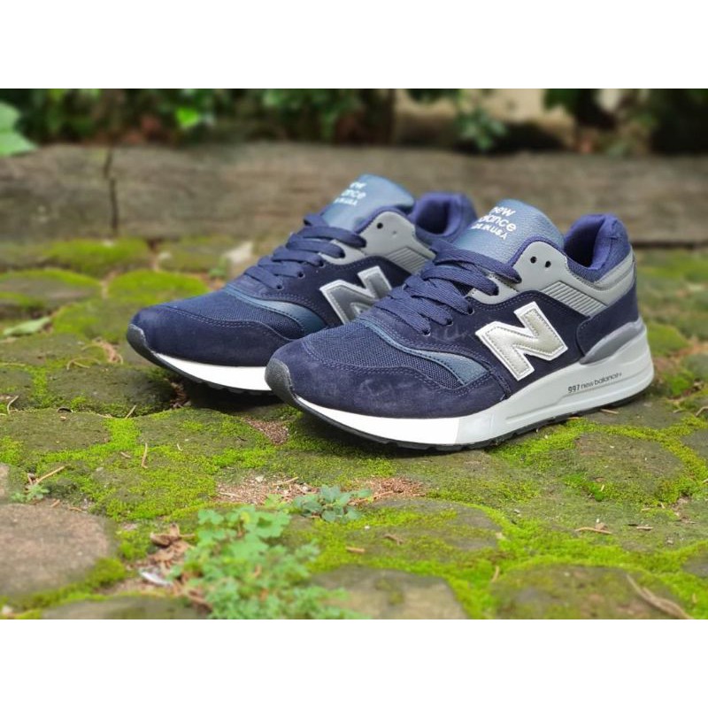 Sepatu sneaker klasik pria nb tali size 39-44