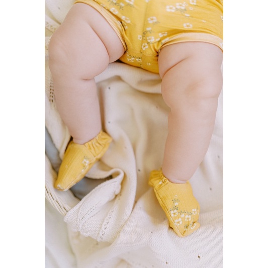 BohoPanna - Baby Booties Polos &amp; Print Boho Baby - alice disney