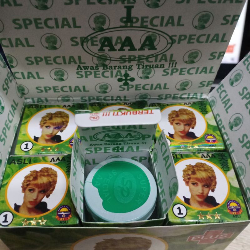 CREAM SP BOX HIJAU SPECIAL WHITENING REAL PICT ( SEGEL )