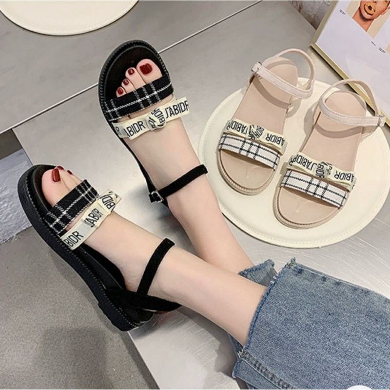 Sandal Wanita Terbaru / Sandal Wanita VANESSA / Bisa Bayar Di Tempat(cod)