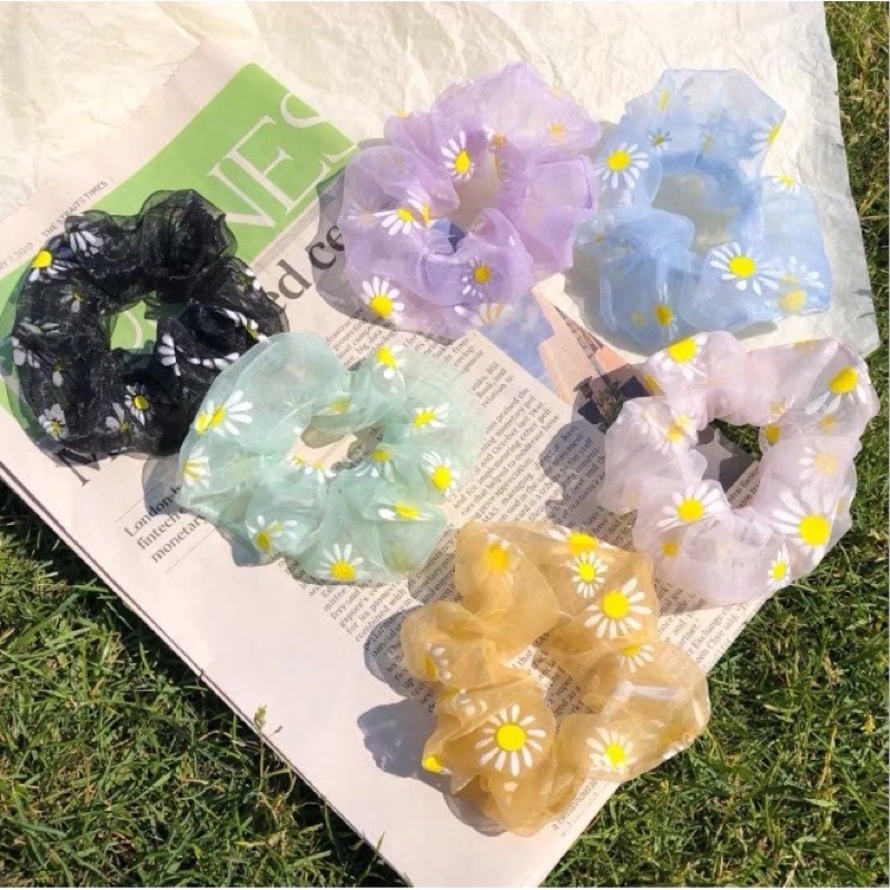 Scrunchie ikat rambut korea import motif bunga daisy satin silk