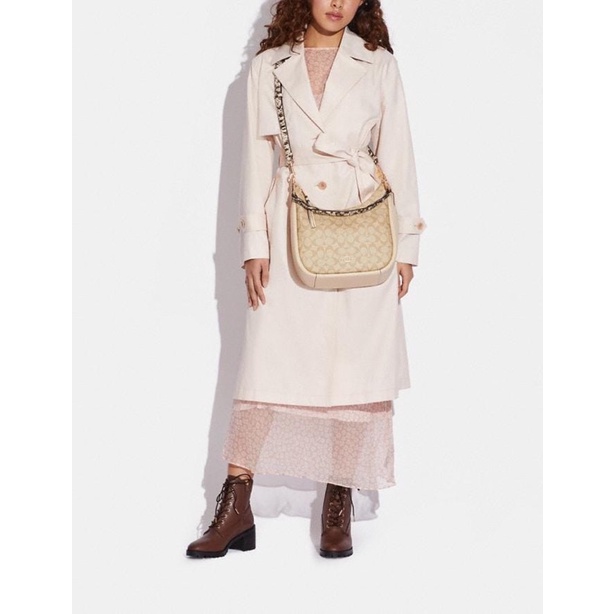 Coach Jules Hobo In Signature Canvas (C9189)