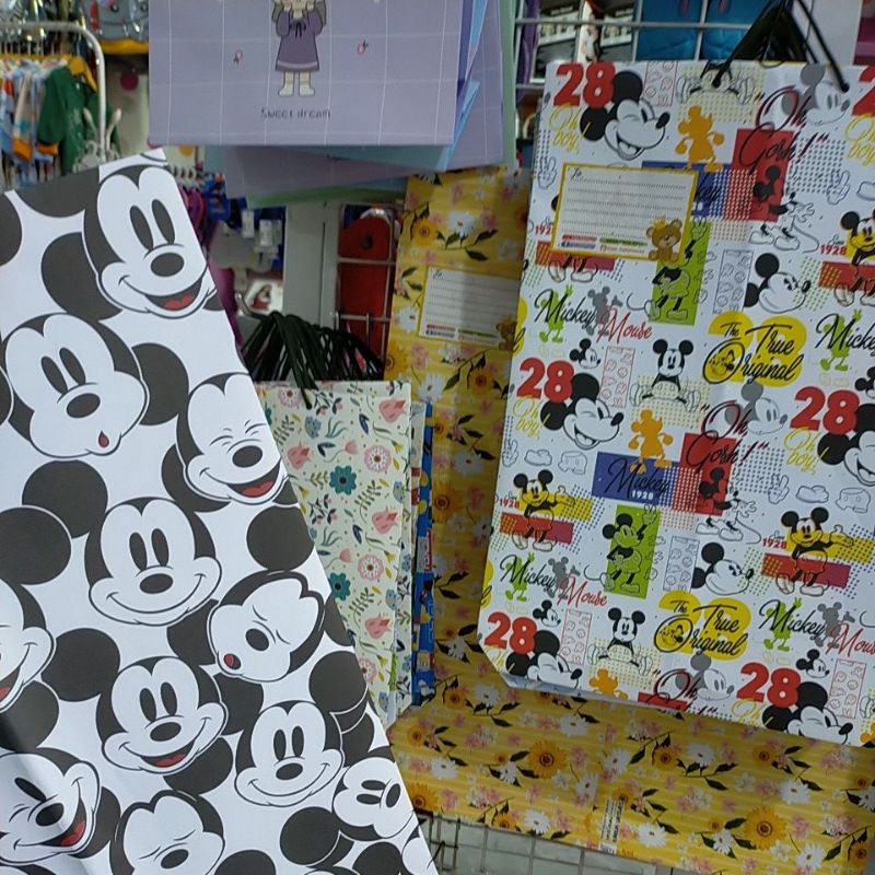 

Kertas Kado SanSan Wawa