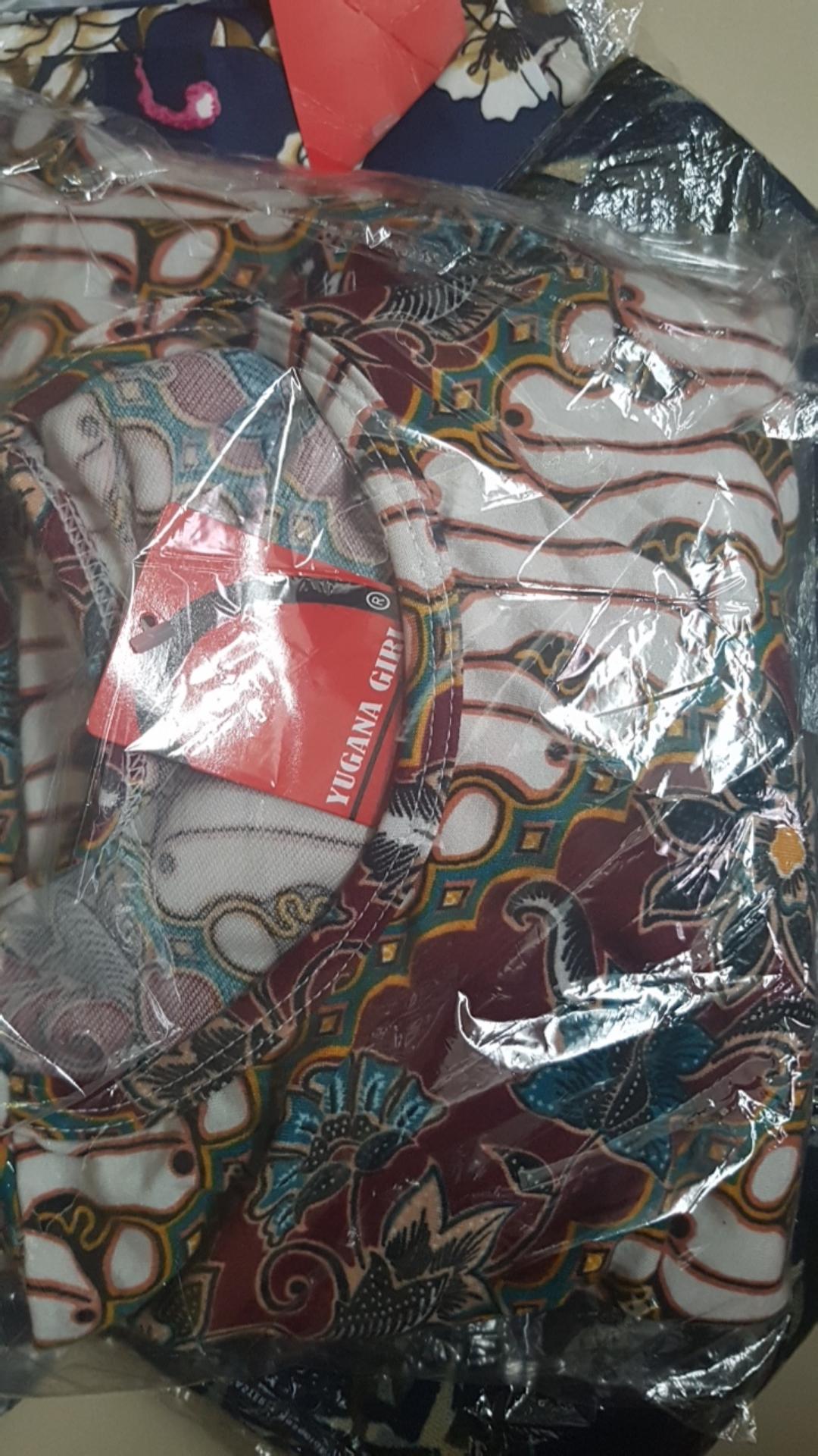 Monellina Arune Kaos Batik Oversize Wanita Lengan Panjang