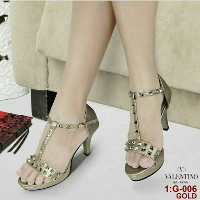 SEPATU VALENTINO GARAVANI G-006