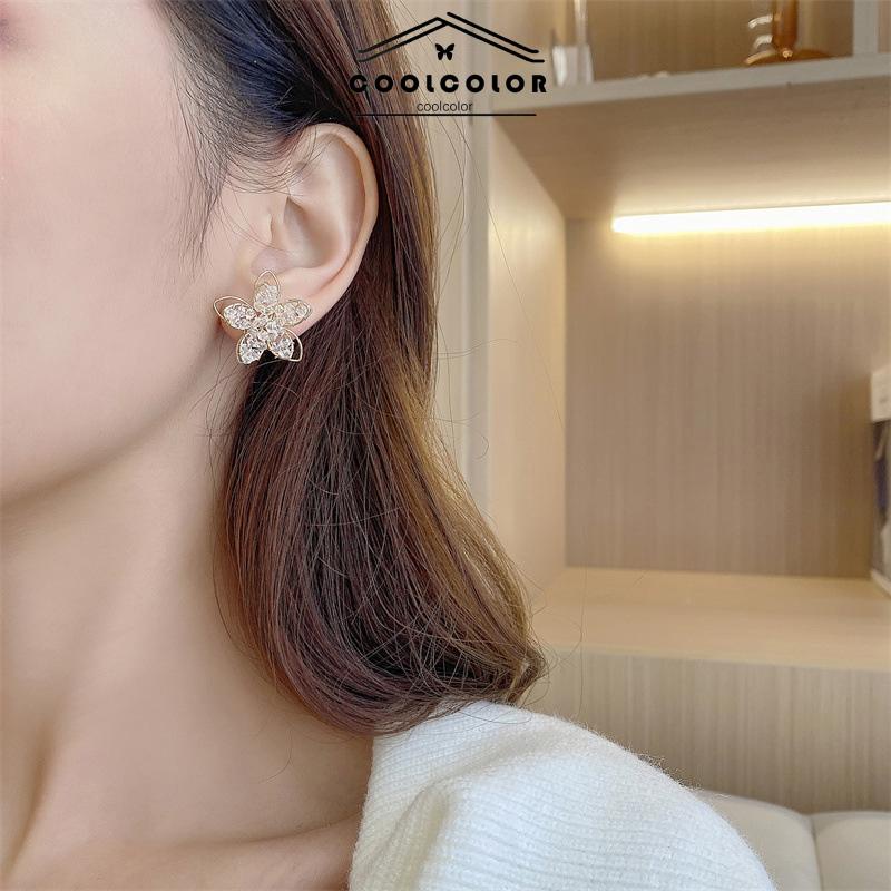 COD❤️1 Pasang Anting Perak S925 Bunga Bola Kaca Jarum Hypoallergenic Dan Anti-memudar Perhiasan Hadiah Fashion Aksesoris Wanita Murah