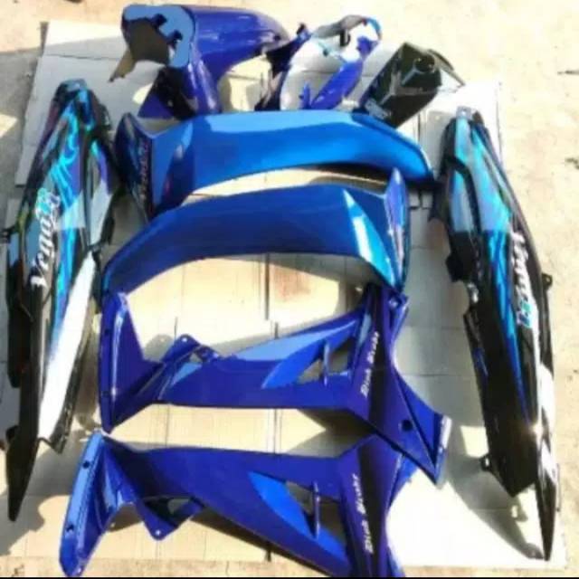 Cover body halus vega R new biru hitam
