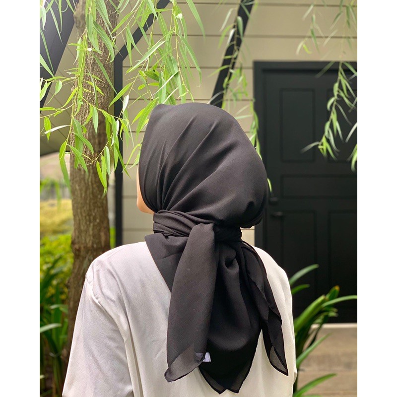 Kahla Square Zaco.id Hitam