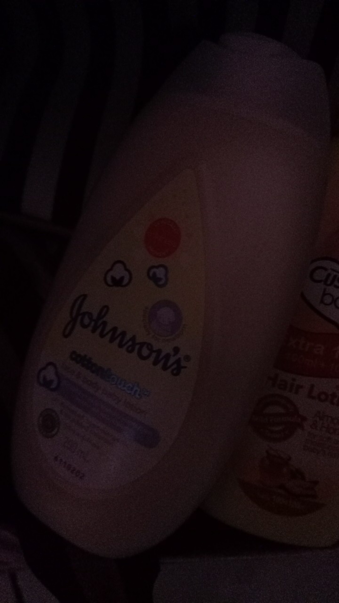 Rapika Pelicin Pakaian Soft Sakura Pouch 400ml