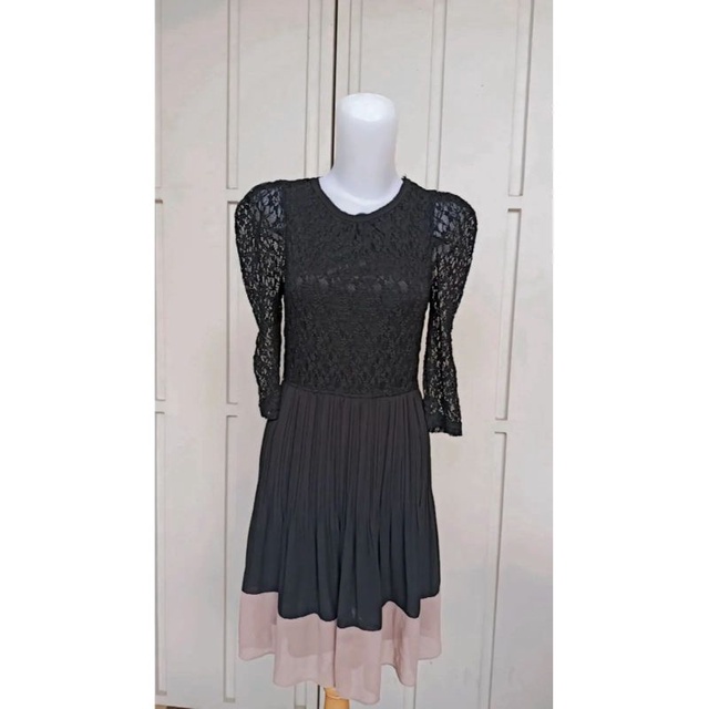 (NEW WITH TAGS) DRESS KOREAN PLISKET