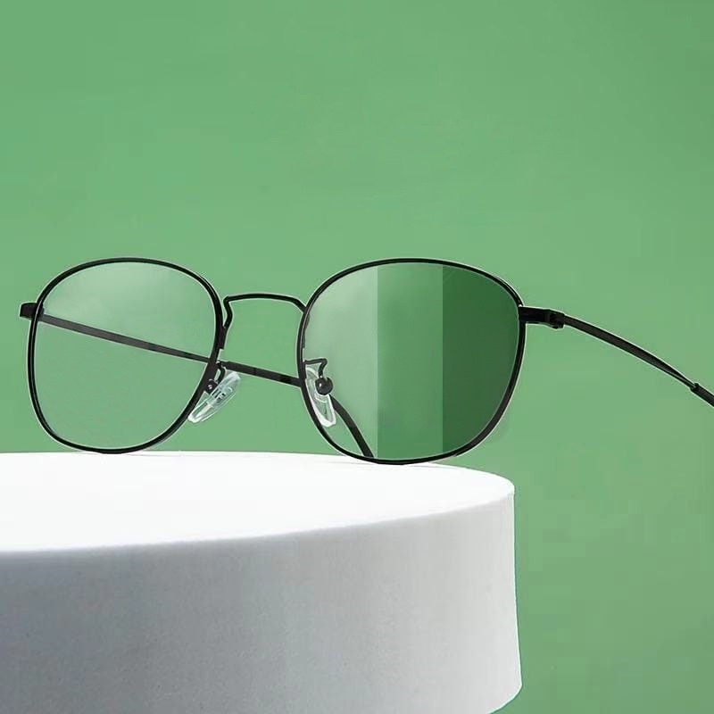 AFM Kacamata Lensa Photocromic  Anti Radiasi Wanita Pria Kacamata Bingkai Titanium