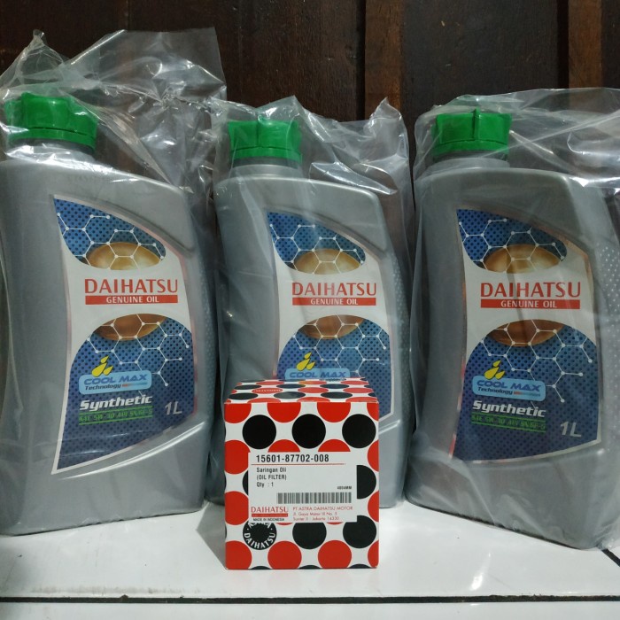 Oli Mobil Daihatsu 5W-30 API SN 3 L + Oil Filter 1560-87702-008