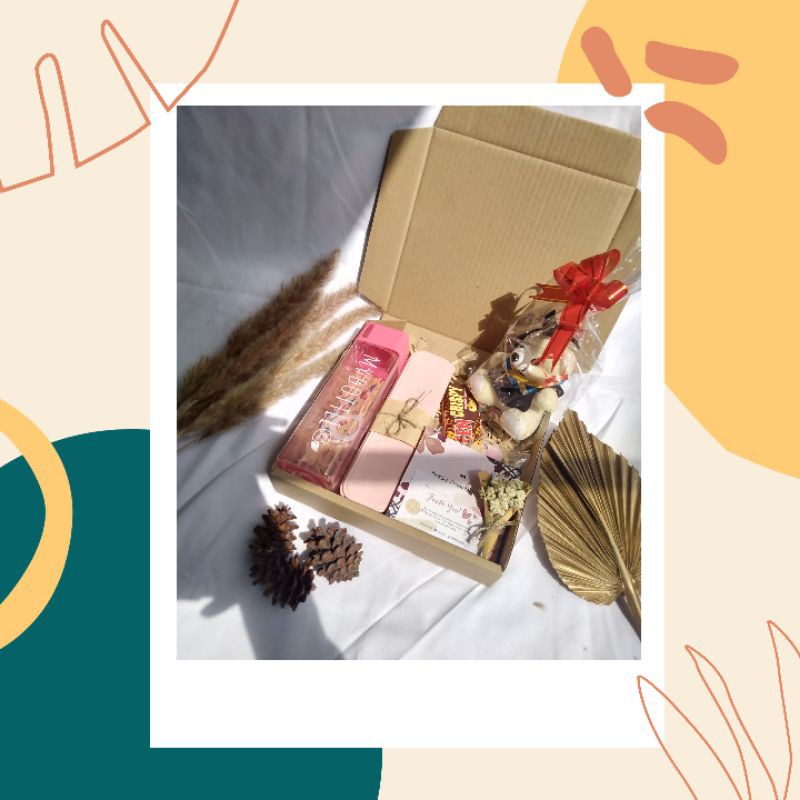 Hampers wisuda/giftbox wisuda/graduation hampers