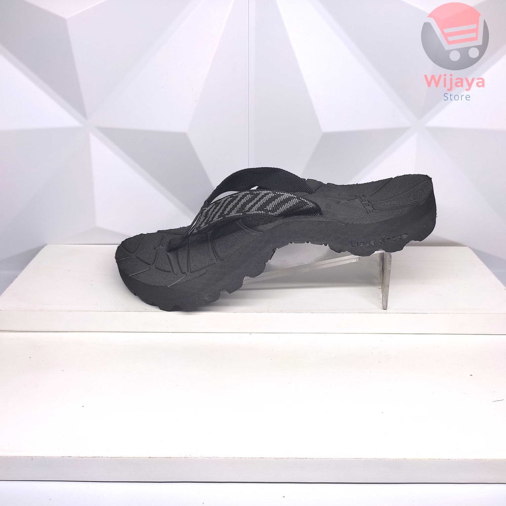 Sandal Gunung Jepit Outdoor Adventure Pria Laki-laki Kenyamanan dan Keandalan untuk Petualangan Anda