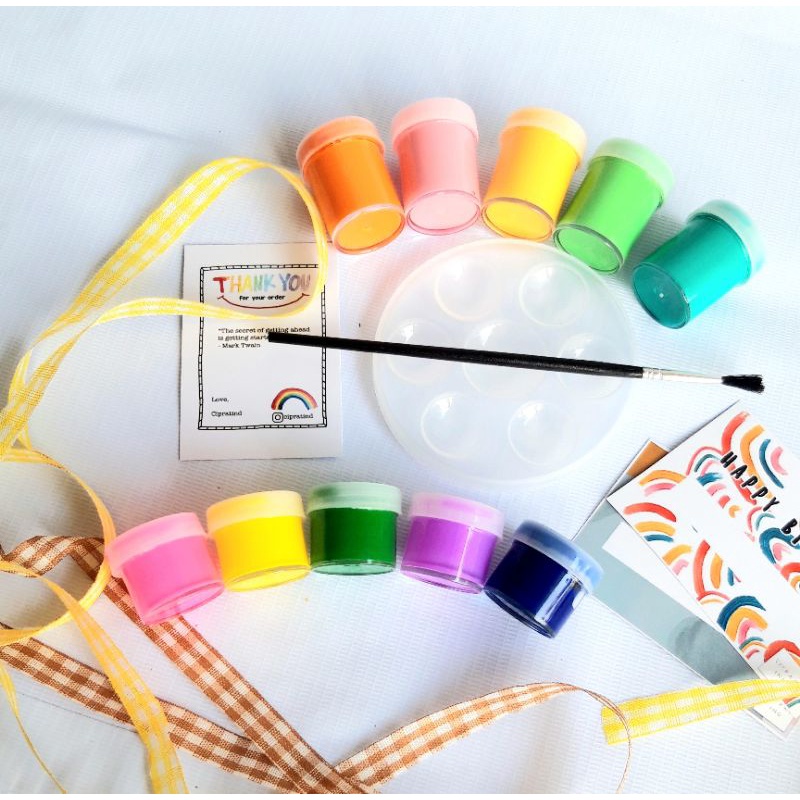 

PAKET PEWARNA TEXTILE CAT AKRILIK KIT INCLUDE KUAS CAT PREMIUM BY CIPRATIND