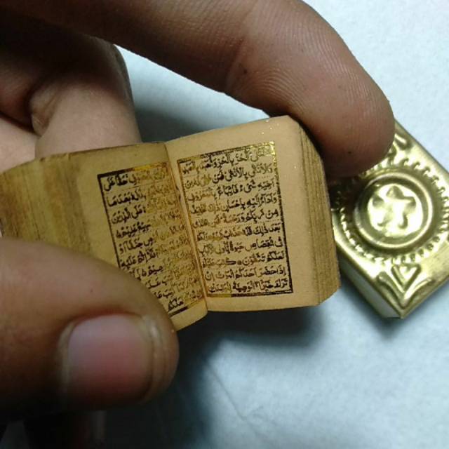 

Stanbul tinta emas kecil kuno