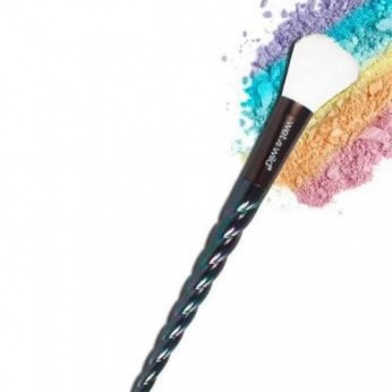 

WET n WILD Unicorn Glow Highlighting Brush