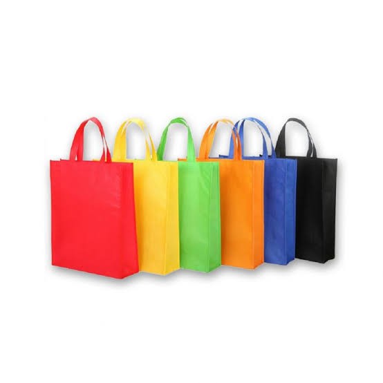 

Goodie bag uk 25x35x10 - tas promosi / handle tali / spondbond / totebag