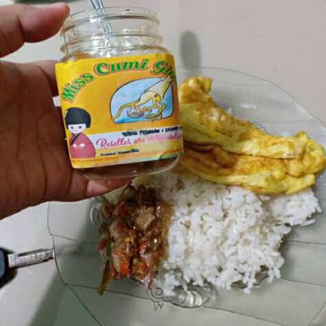 

Miss Cumi Gledek