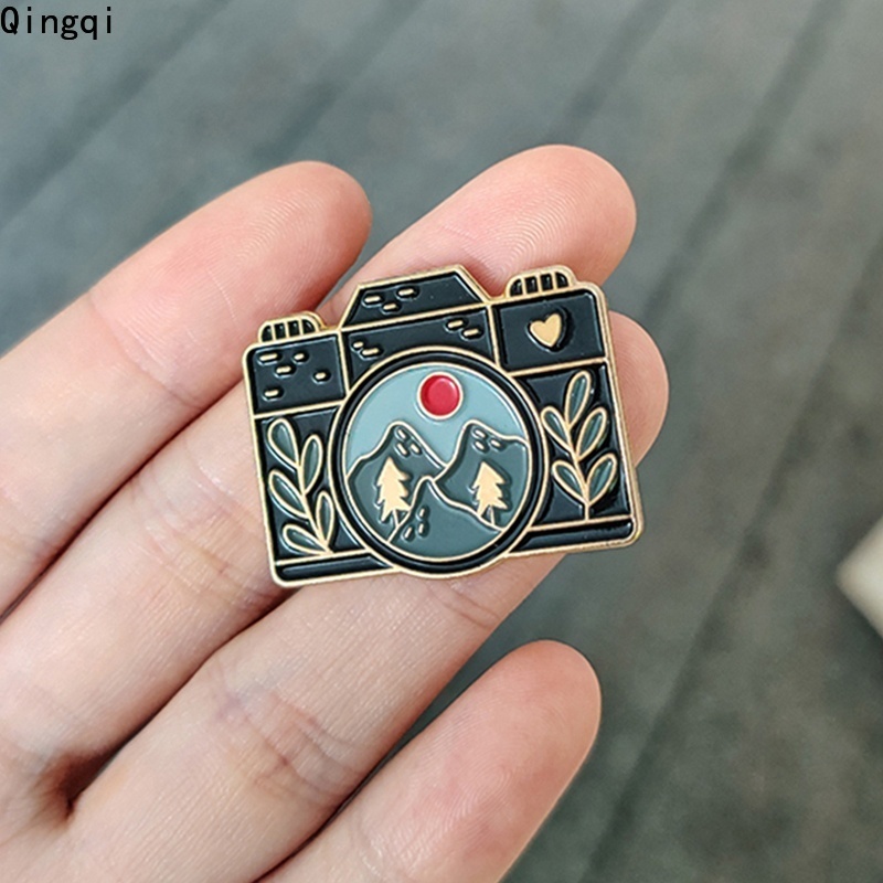 Bros Pin Enamel Bentuk Kamera Matahari Gunung Gaya Retro Untuk Hadiah