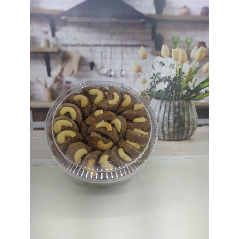 

Kue kering coklat mete/kuker lebaran