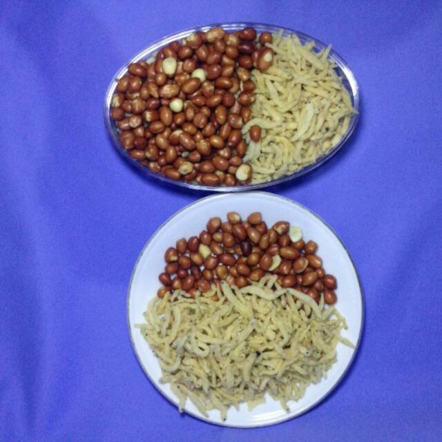 

Teri nasi mix kacang varian original