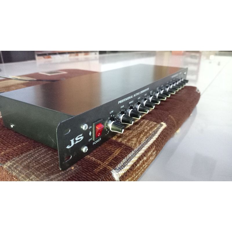 Crossover aktif 4 way